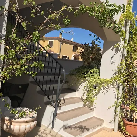 Villa Bianca Apartments *